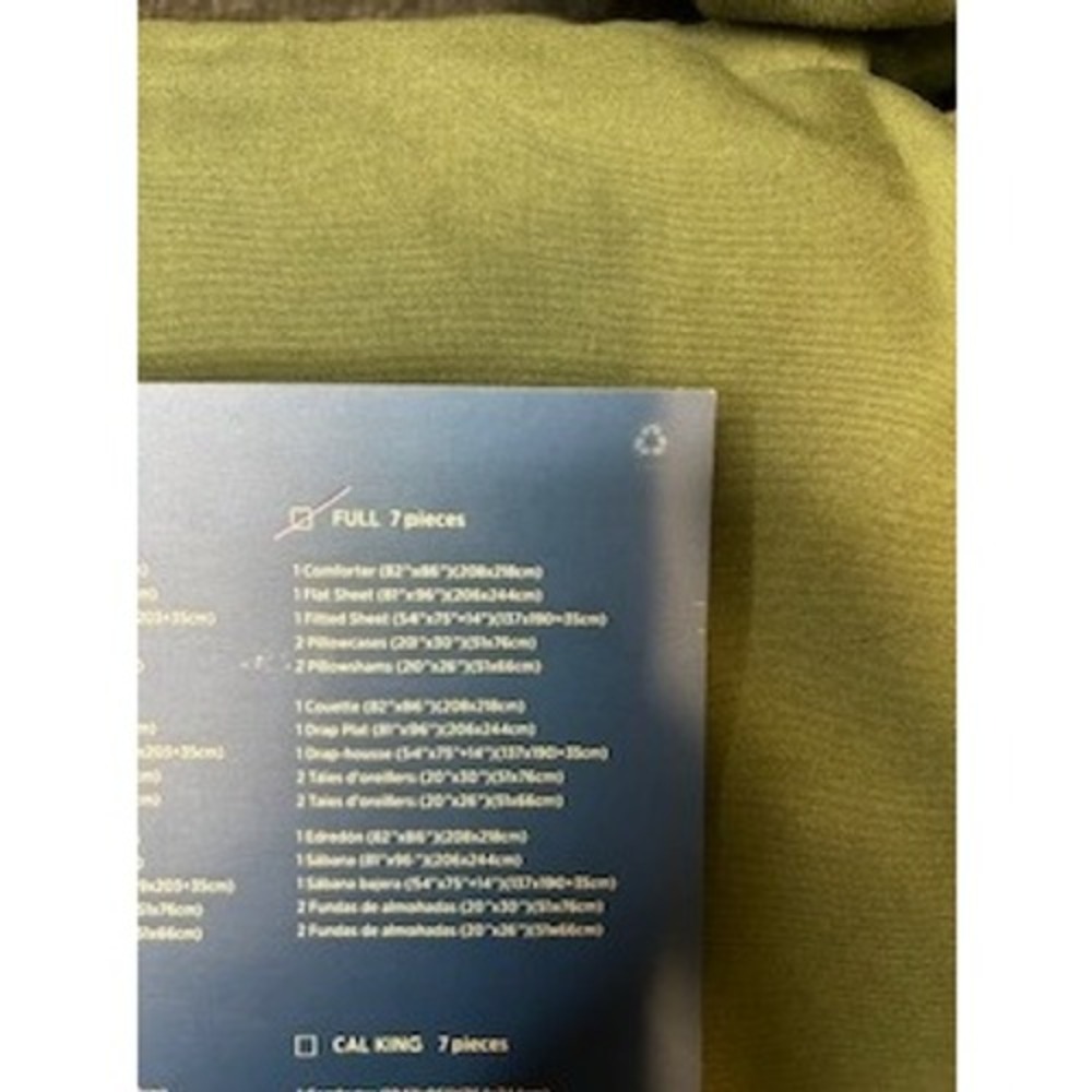 Bedsure 7 pc Dark Green Full Size Bed in a Bag inc. sheets, shams and comforter